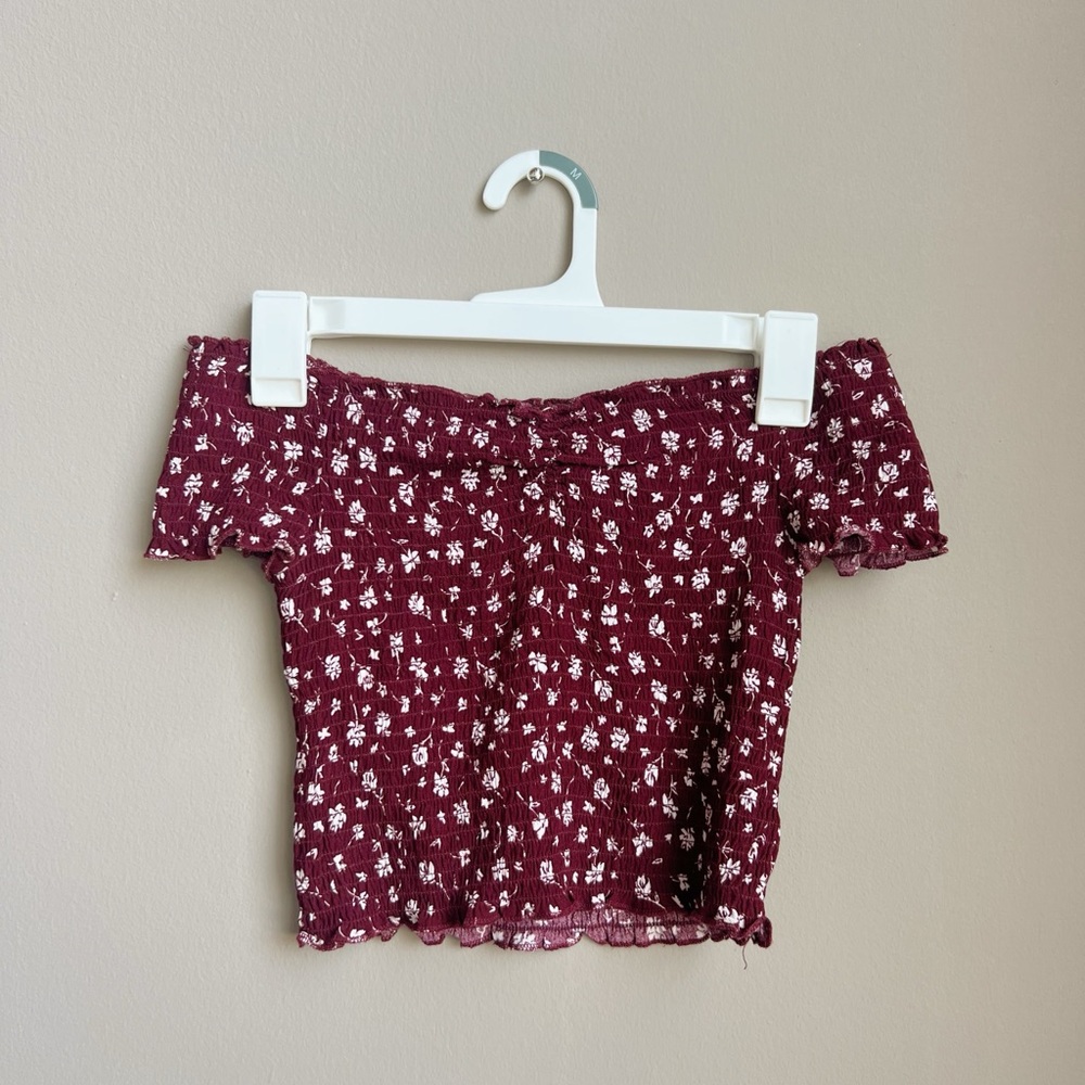 ❌SOLD❌ Off shoulder top 🌸